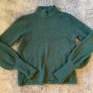 ShowPo Green Turtleneck